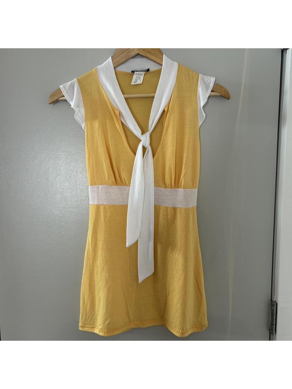 Yellow and white tie front top with a sailor collar